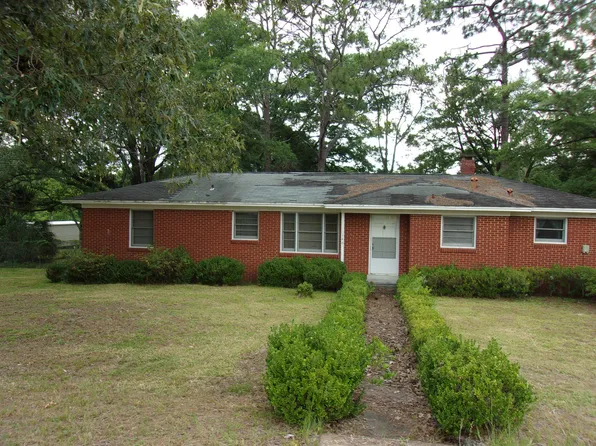 146 Woodlawn Dr, Crestview, FL 32536