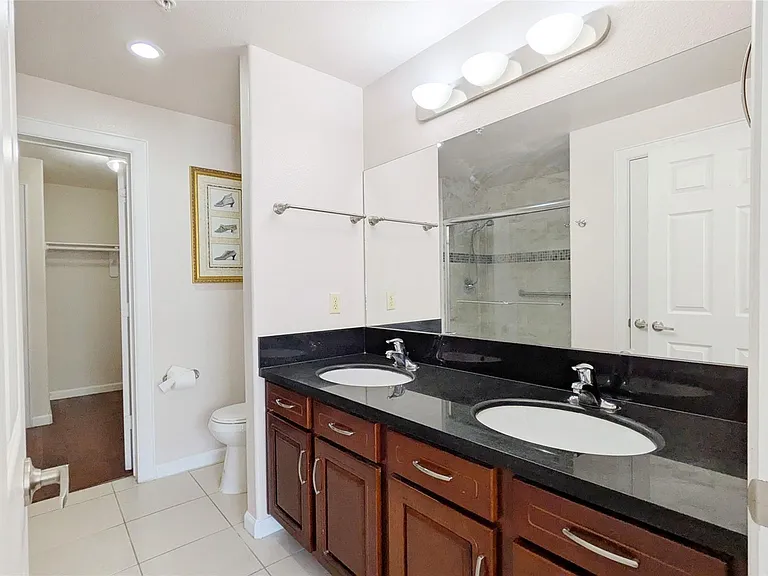 6611 W Sam Houston Pkwy S #2G — Photo 8
