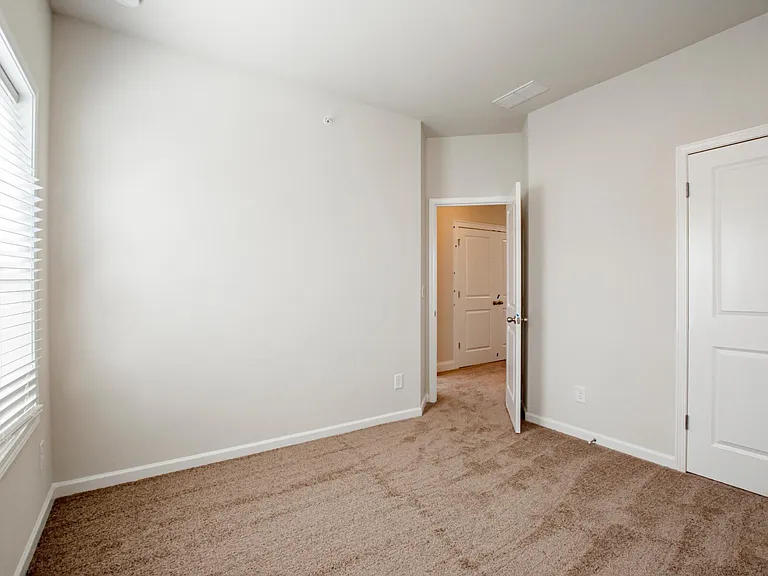 1662 Mountain Top Ln — Photo 29