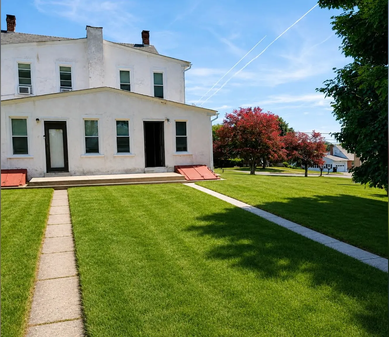 4 bed, 1.5 bath, 2100 sqft, $1,700 — Photo 2
