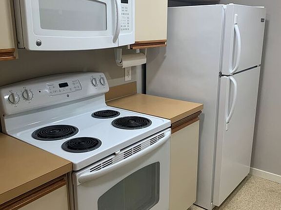 4th image of 410 W Roy St APT E102