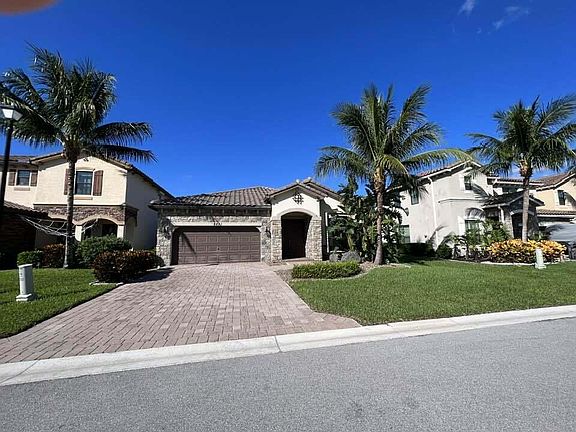 2nd image of 8821 Willow Cove Lane