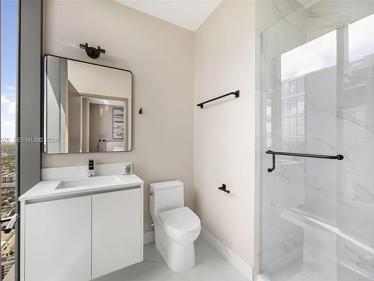 700 NE 24th St #Penthouse 5904 — Photo 19