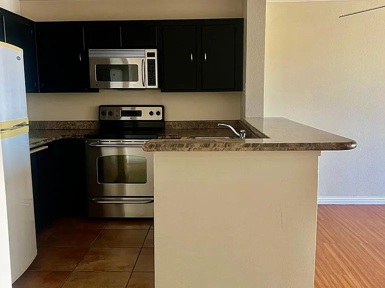3550 Lebon Dr #6313 — Photo 2