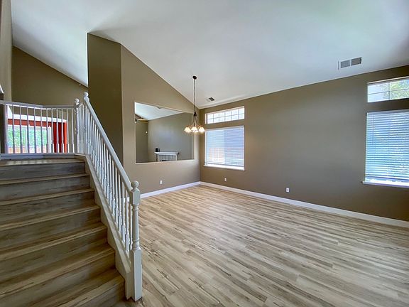 2nd image of 1422 Parkington Ln