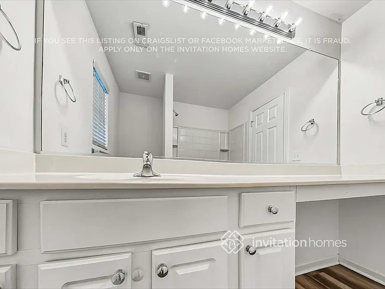 40 Luzelle Dr — Photo 19