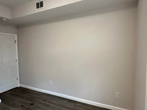 38 Clendenny Avenue image 10 of 18