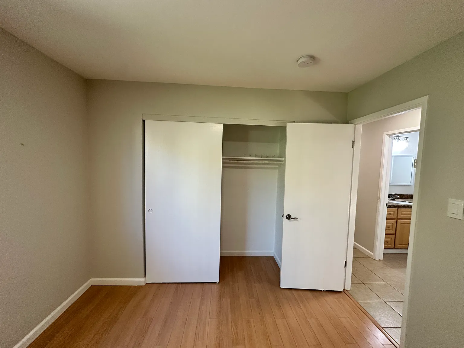 1 bed, 700 sqft, $2,700 — Photo 4