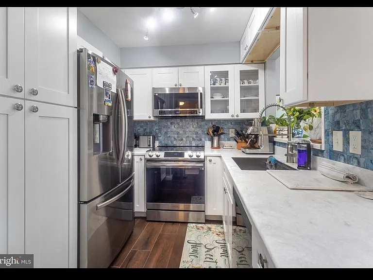 10230 Faire Commons Ct — Photo 6