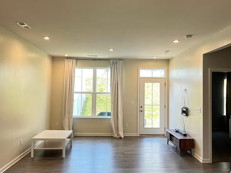 425 S Downs Cir — Photo 7