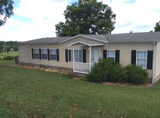2581 Oak Knob Road, Lafayette, TN 37083
