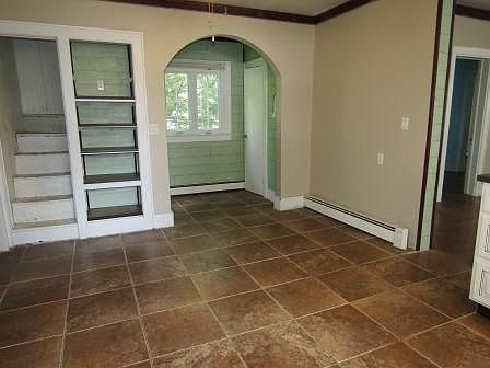 5th image of 417 N Perry St