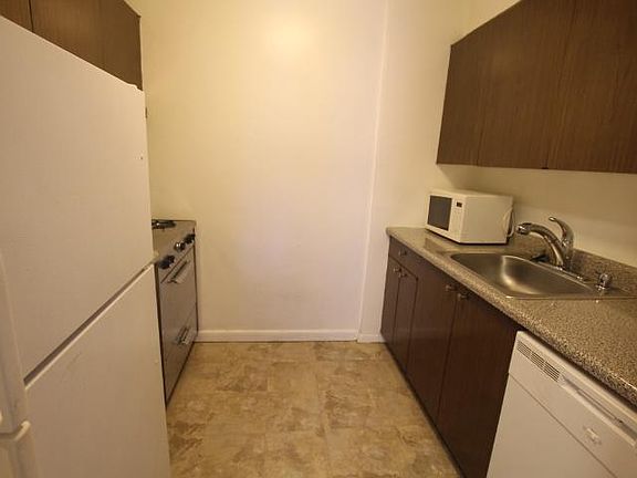 5th image of 220 E 60th St Frnt 7