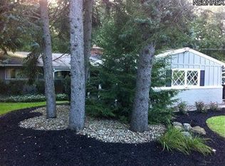 21 Woodside Rd, South Russell, OH 44022