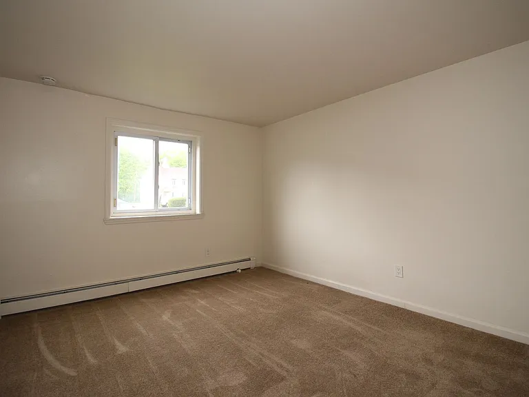 Hopewell Gardens Apartments — Photo 19