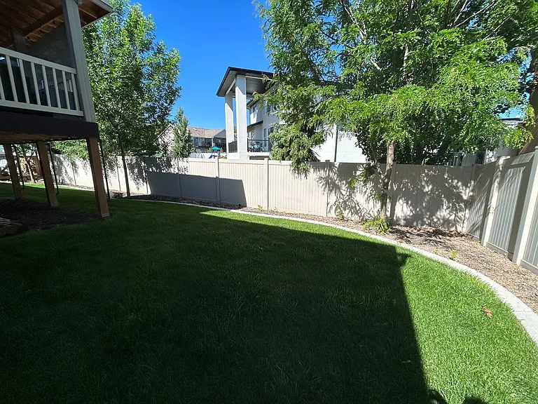 221 N 780 E — Photo 20