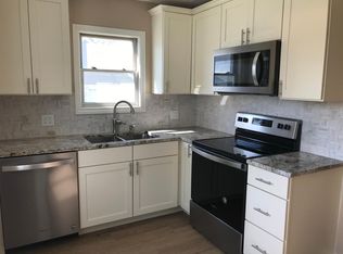 207 Rassi Ave, Morton, IL 61550