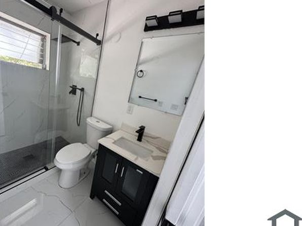 1096 NE 157th Ter