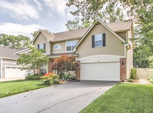 812 N Geyer Rd, Saint Louis, MO 63122