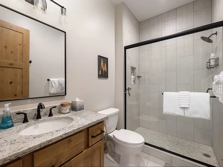 15 Meadow Creek Ln #E-202 — Photo 36
