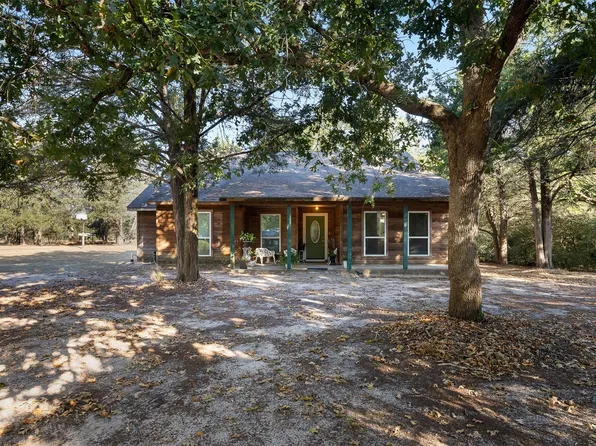 116 Lost Ln, Bellville, TX 77418