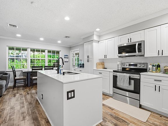 4th image of 11339 Lakeview Drive Drive #4o