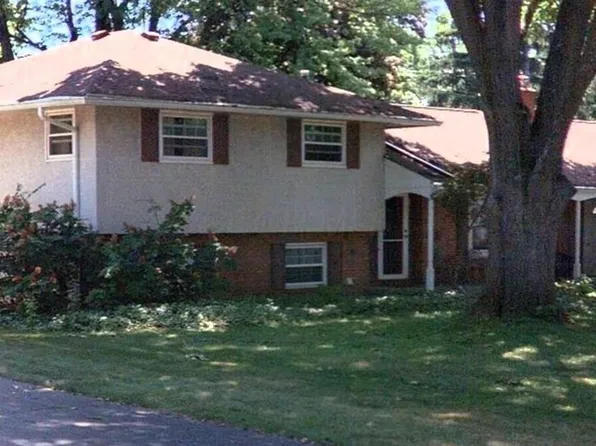 3140 Wareham Rd, Upper Arlington, OH 43221