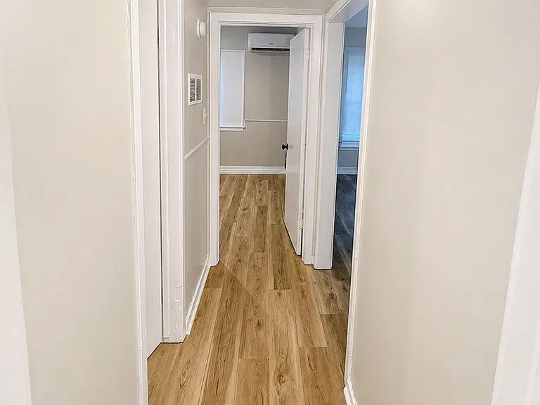 1632-1634 N Hillside St #1636 — Photo 5