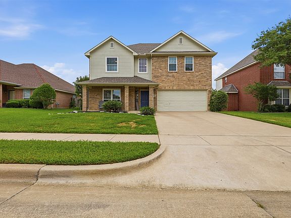 2nd image of 807 Huebner Way