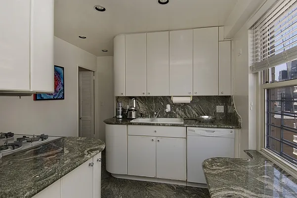 Sold by Corcoran | media 2