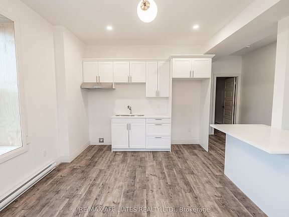 4th image of 26 1st St W #101