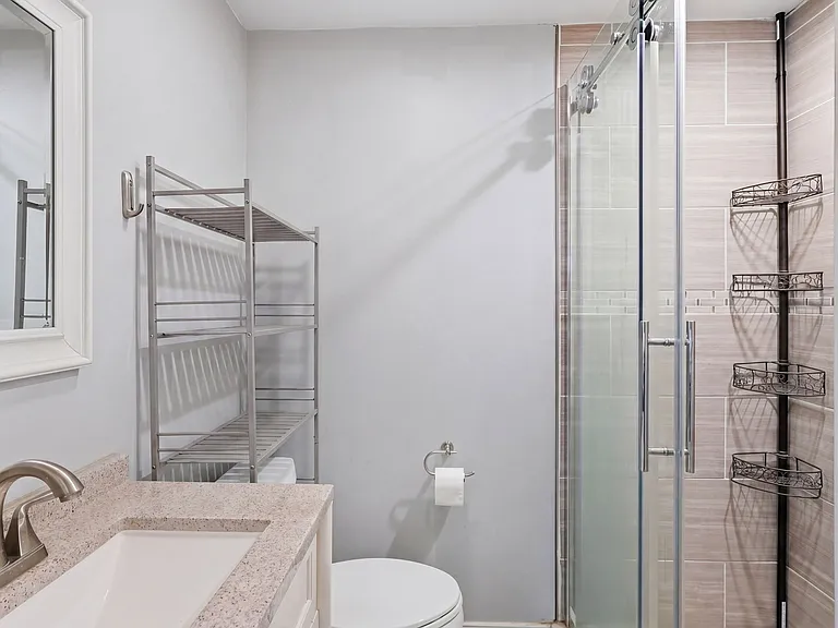 30 Rawson St #3 — Photo 15