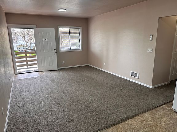 3rd image of 101 S Jefferson St #202