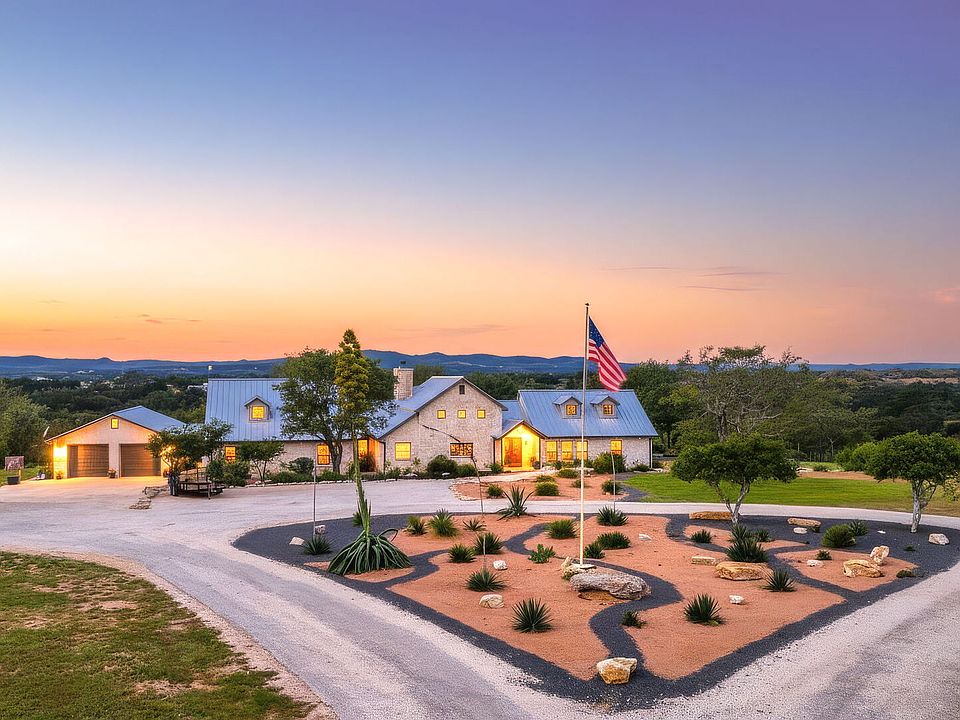 1st image of 2814 PANTHER HOLLOW DR