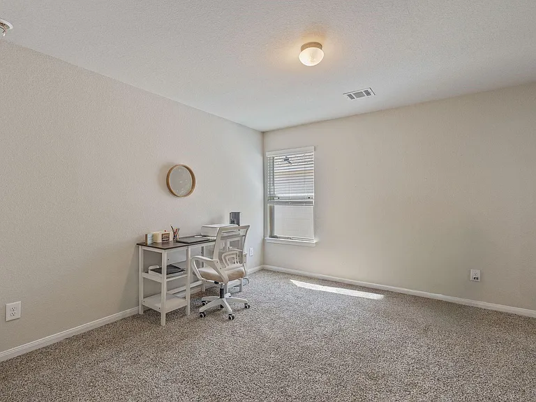 2221 Raider Dr — Photo 31