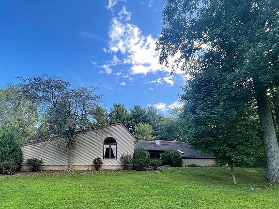 2nd image of 4104 W Meadowvale Dr