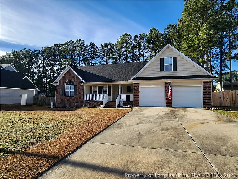 3347 Broomsgrove Dr — Photo 2