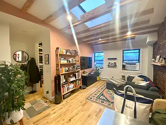 Rented by Nolita Group