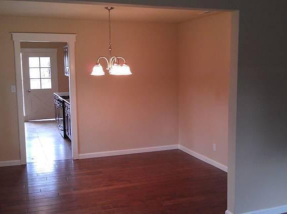 4th image of 408 Grand Ave