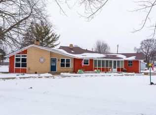 209 N Chippewa St, Shepherd, MI 48883