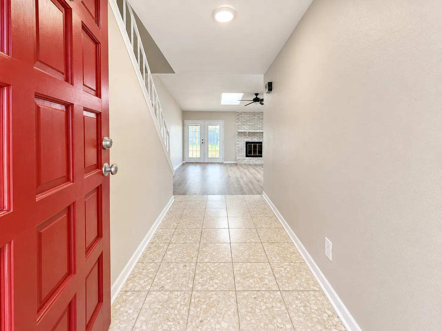 4 bed, 1769 sqft, $2,045 — Photo 2