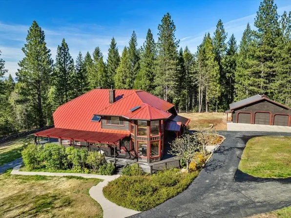 3312 Columbine Rd, Weed, CA 96094