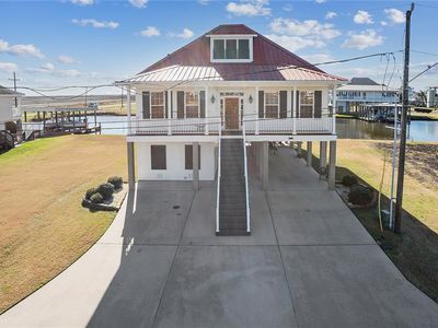 107 Wilkinson Ln, Port Sulphur, LA, 70083