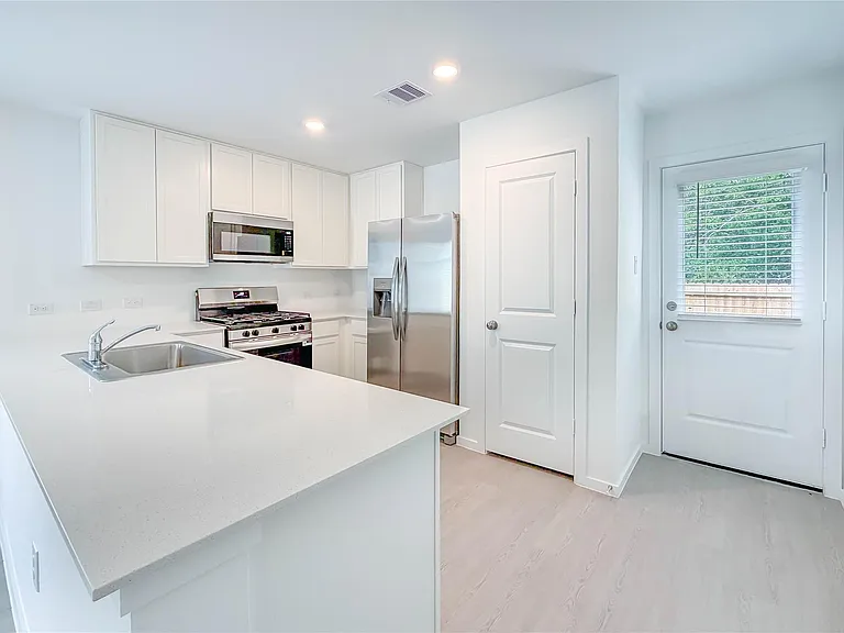21327 Patton Hills Ln — Photo 23