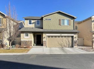 1118 W Stonehaven Dr, North Salt Lake, UT 84054