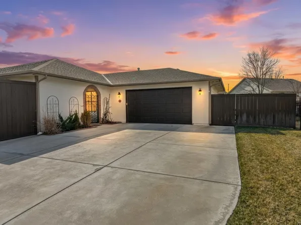217 S Maple Dunes St, Wichita, KS 67235