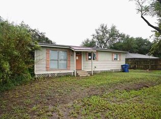 14 Selkirk Rd, Bay City, TX 77414