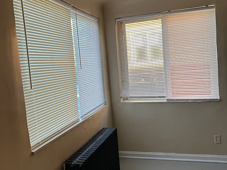 1869 Losantiville Ave #6 — Photo 3