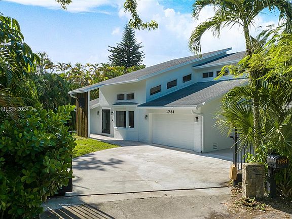 2nd image of 1781 SW 30th Pl