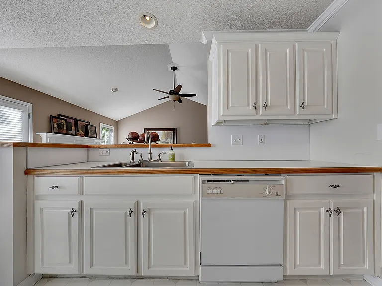 500 Mount Vernon Ln #1 — Photo 7